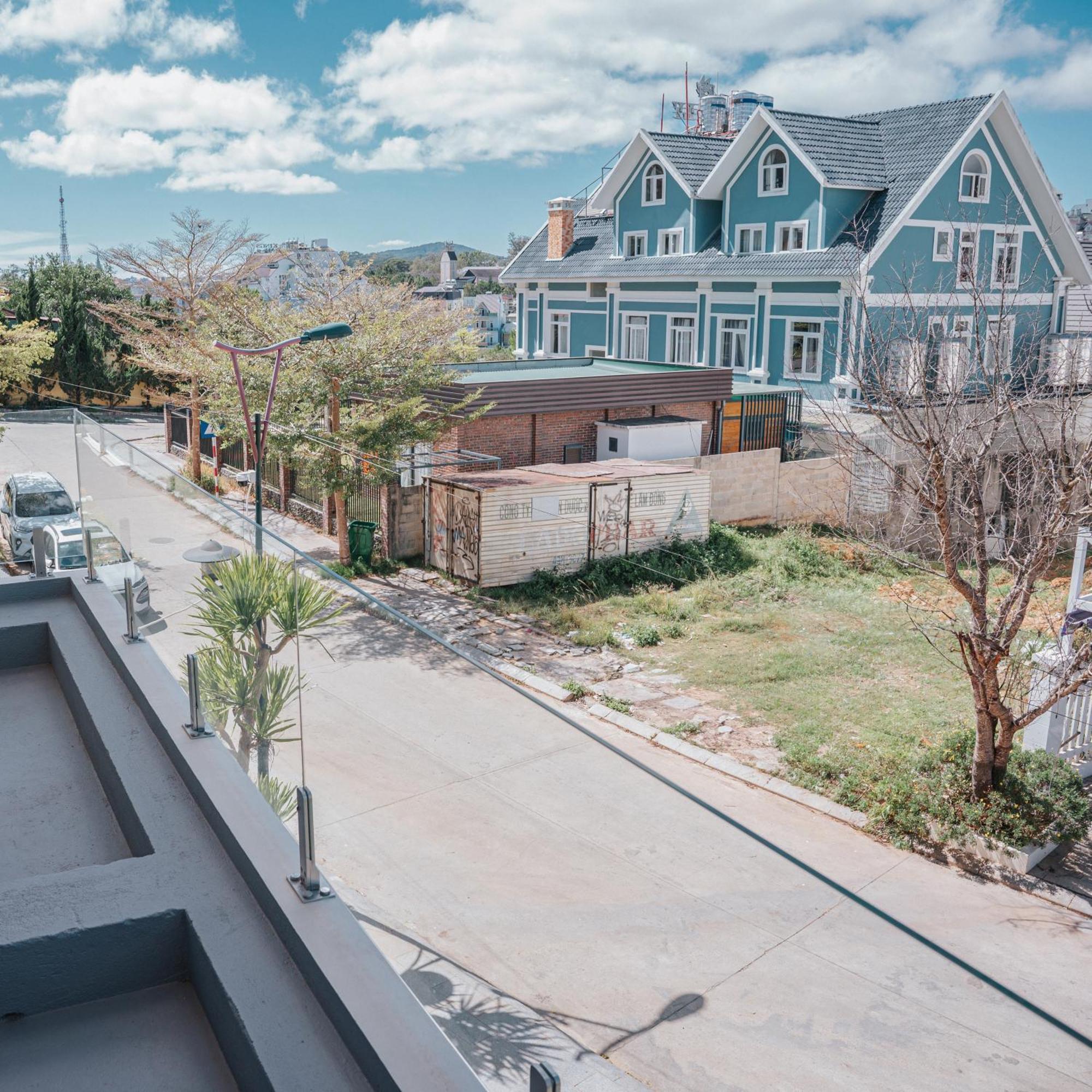 Quy Tai Premium Hotel Đà Lạt Exterior foto