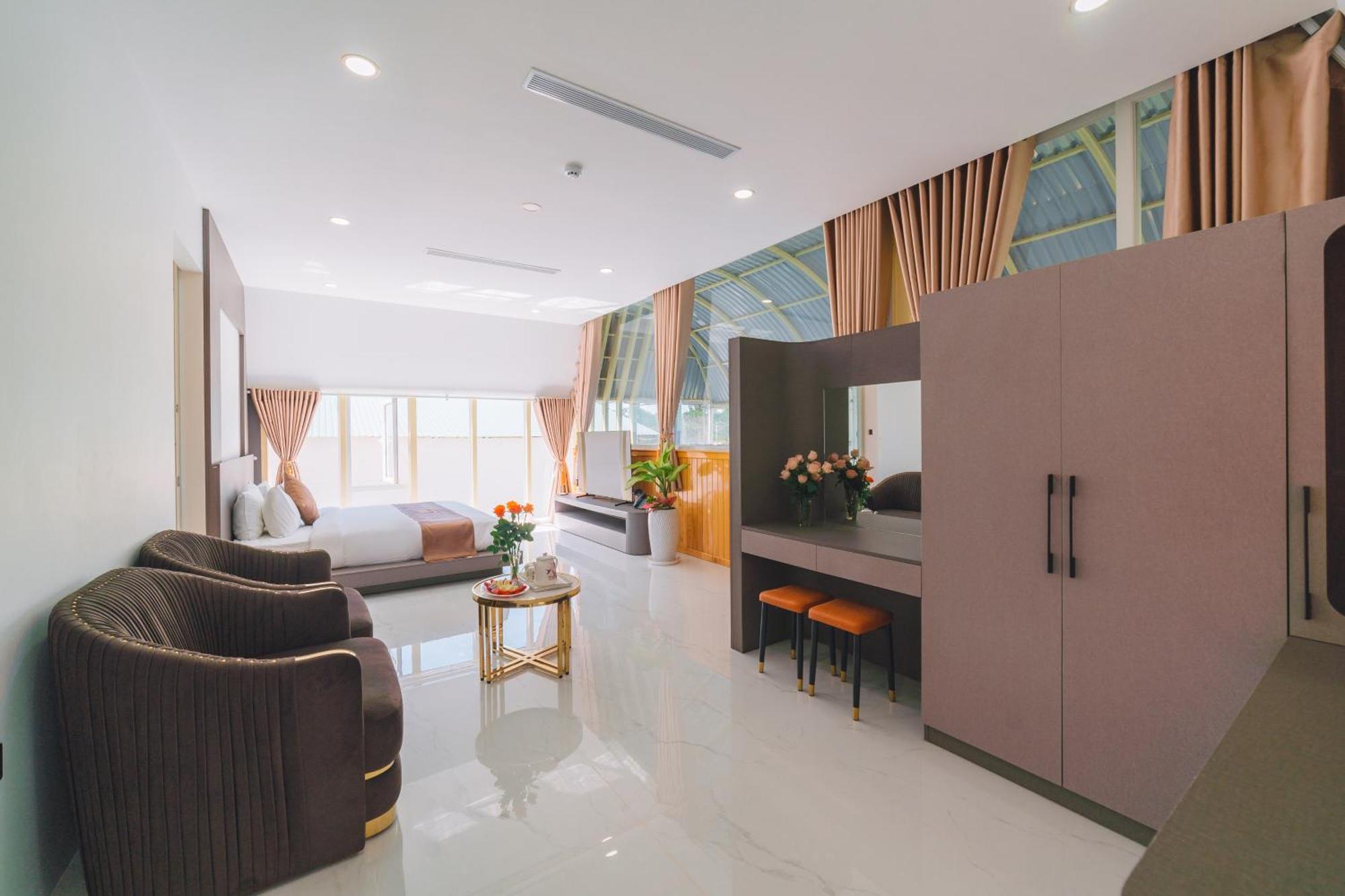 Quy Tai Premium Hotel Đà Lạt Exterior foto