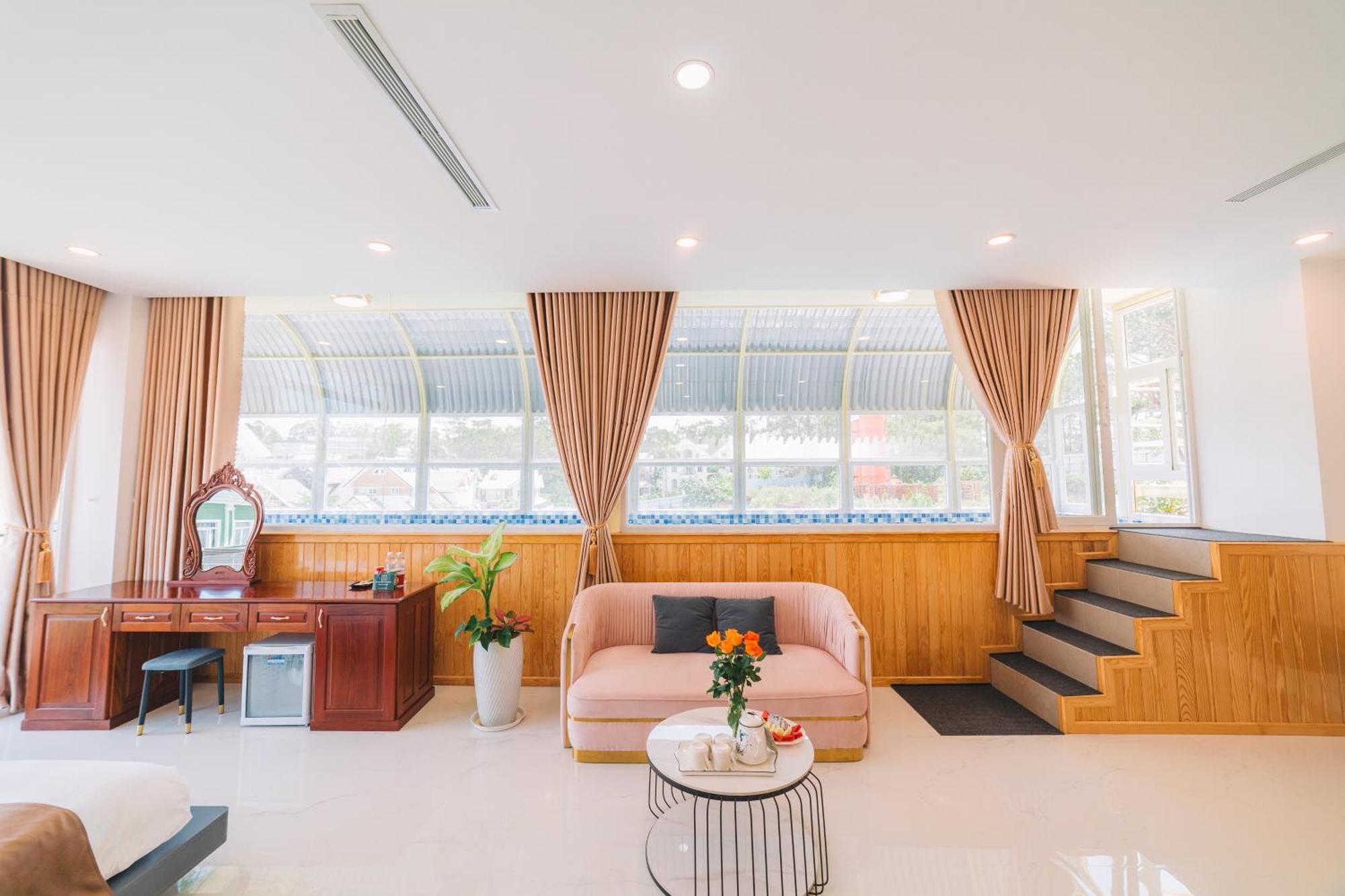 Quy Tai Premium Hotel Đà Lạt Exterior foto
