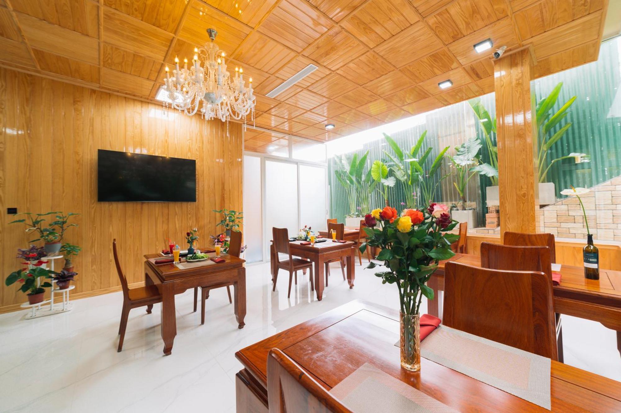 Quy Tai Premium Hotel Đà Lạt Exterior foto